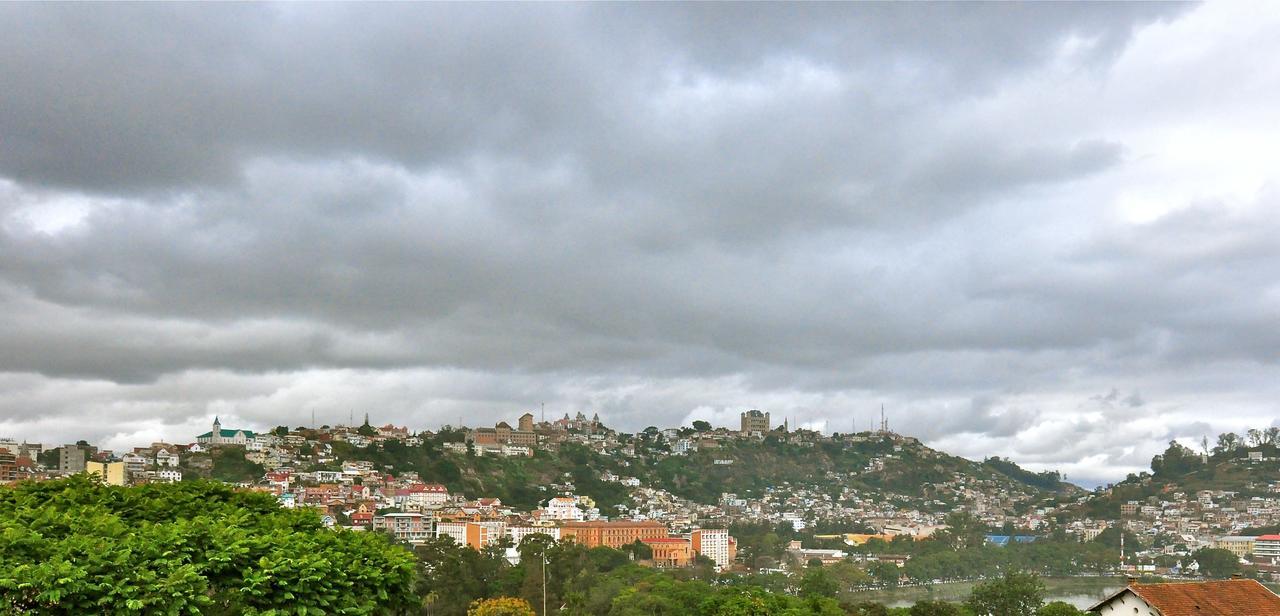 Rova Hotel Antananarivo Exteriör bild