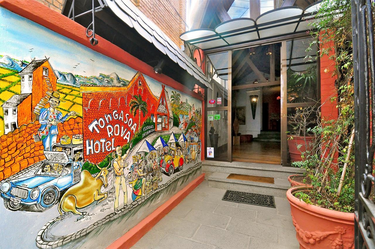 Rova Hotel Antananarivo Exteriör bild