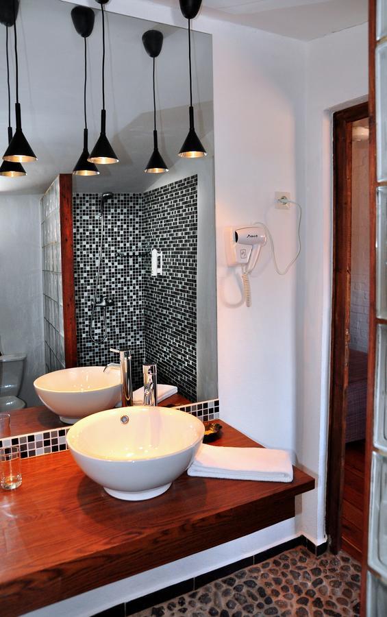 Rova Hotel Antananarivo Exteriör bild