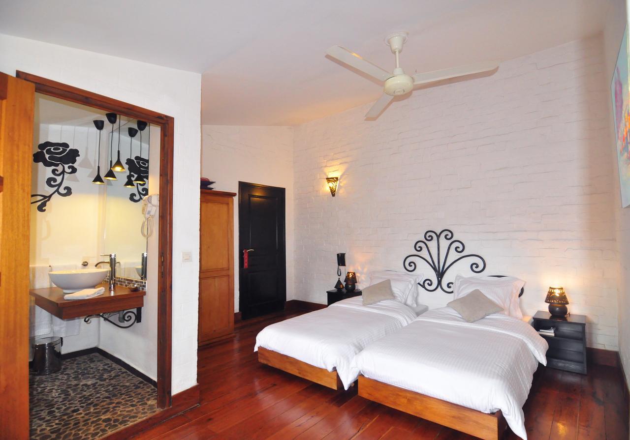 Rova Hotel Antananarivo Exteriör bild
