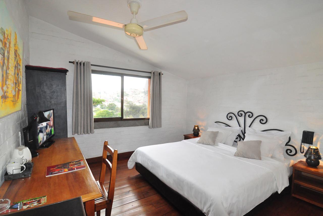 Rova Hotel Antananarivo Exteriör bild