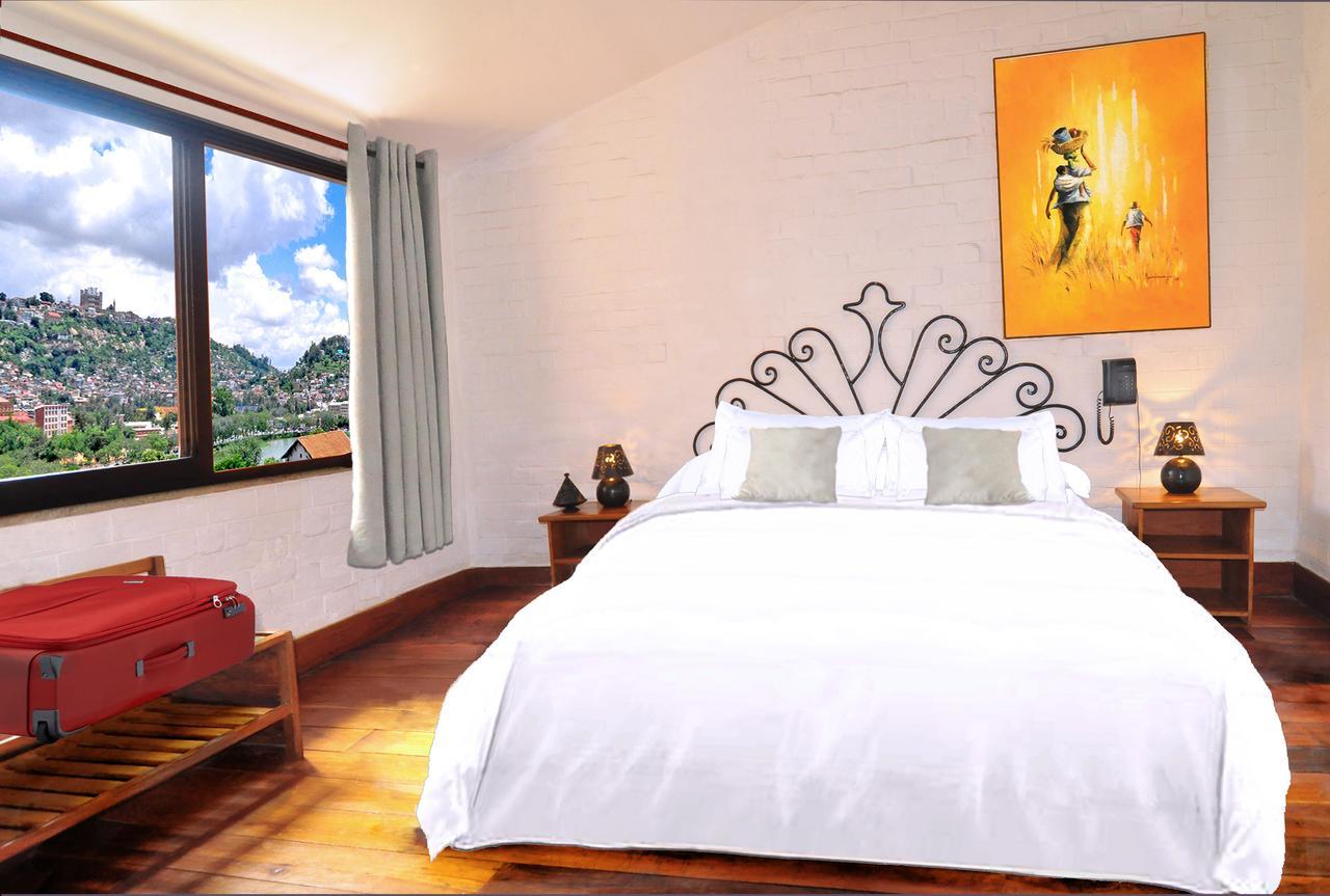Rova Hotel Antananarivo Exteriör bild