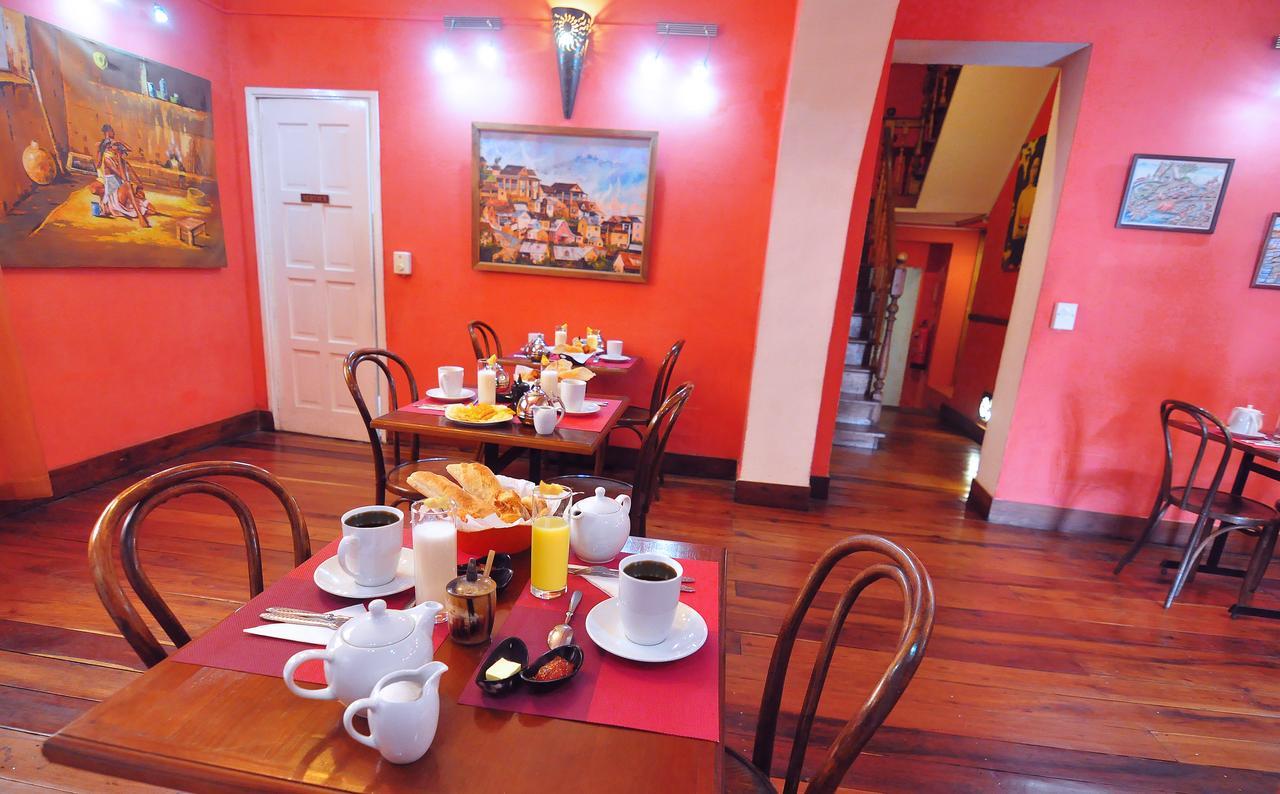 Rova Hotel Antananarivo Exteriör bild