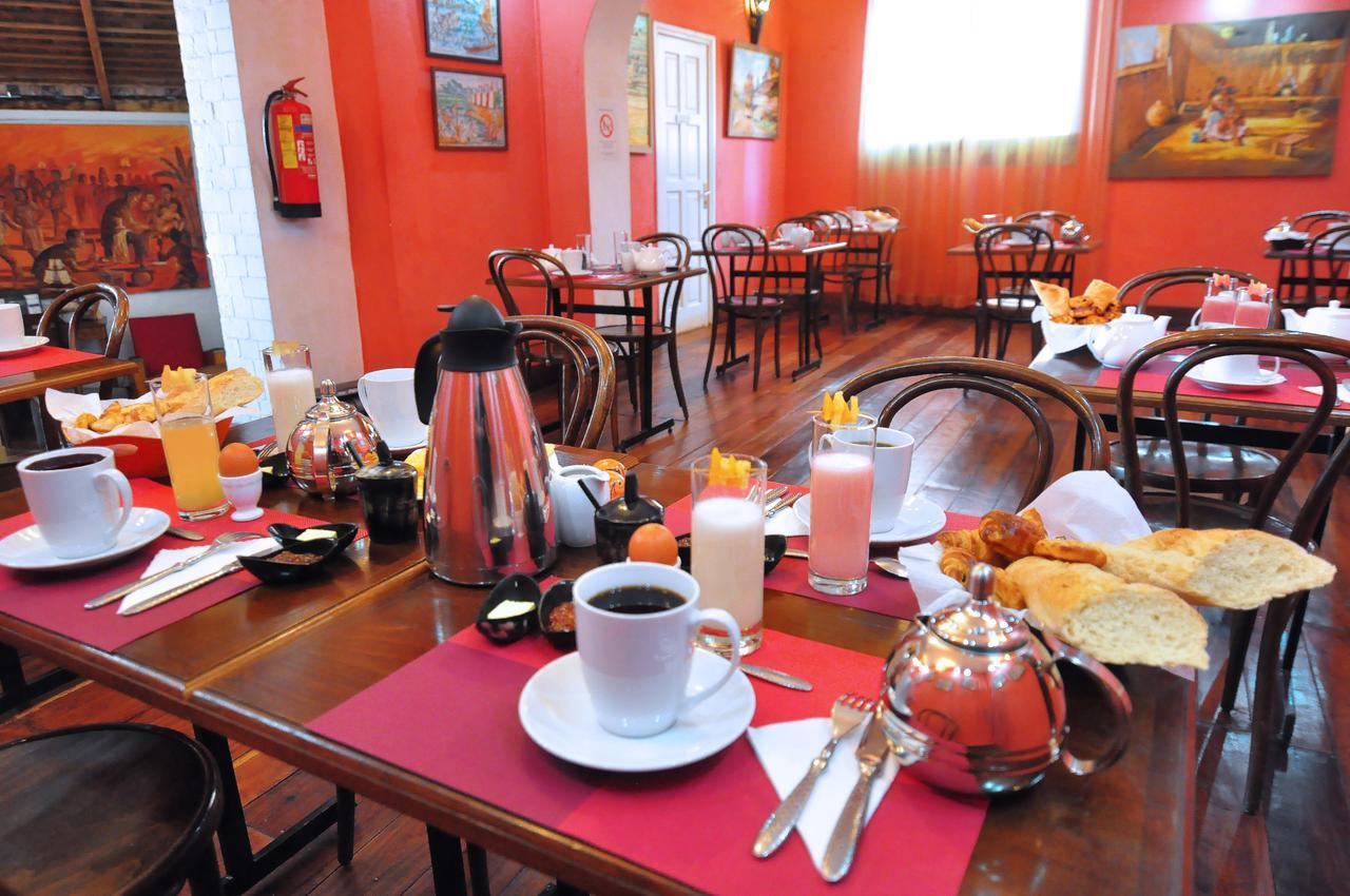 Rova Hotel Antananarivo Exteriör bild